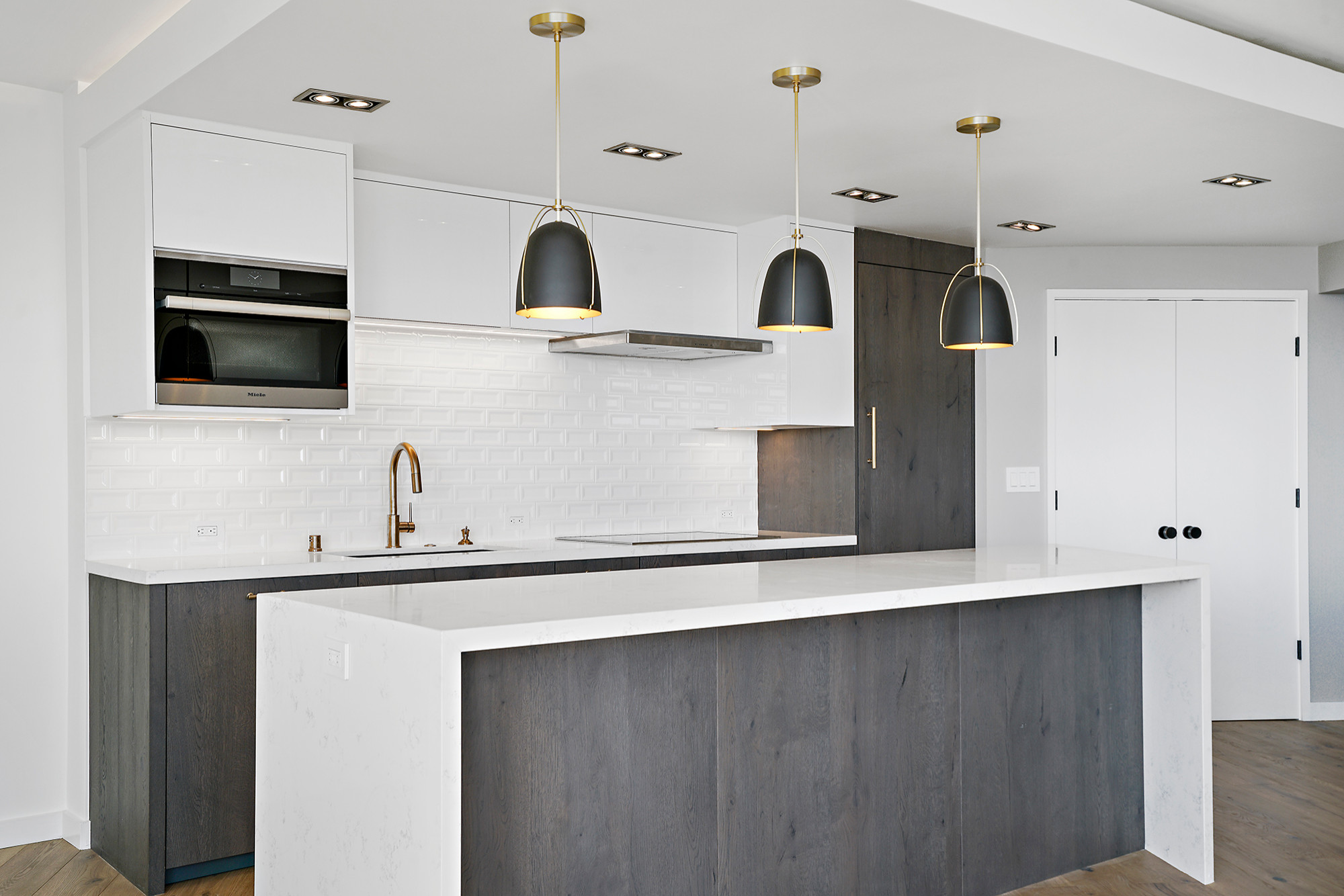 Contemporary New Kitchen Design