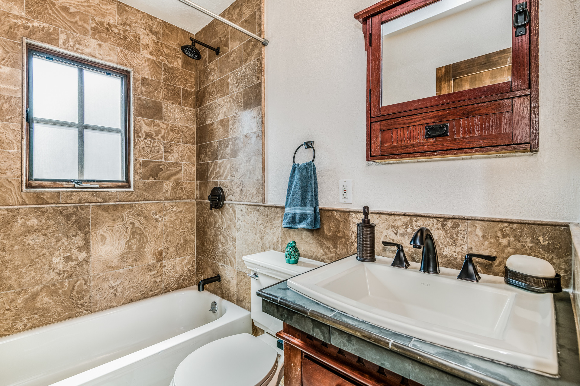 Santa Fe Remodel - Declovina