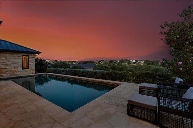 Inspiration for a transitional pool remodel in Austin