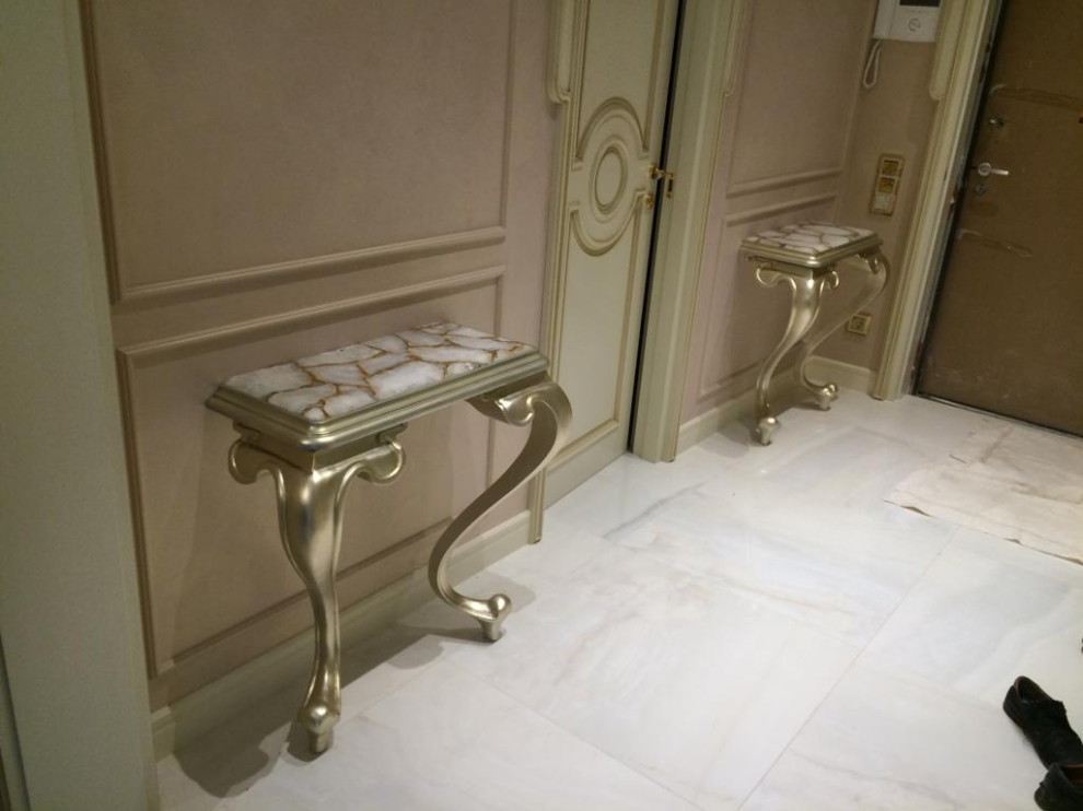 Столешницы из натурального белого Агата с сусальным золотом