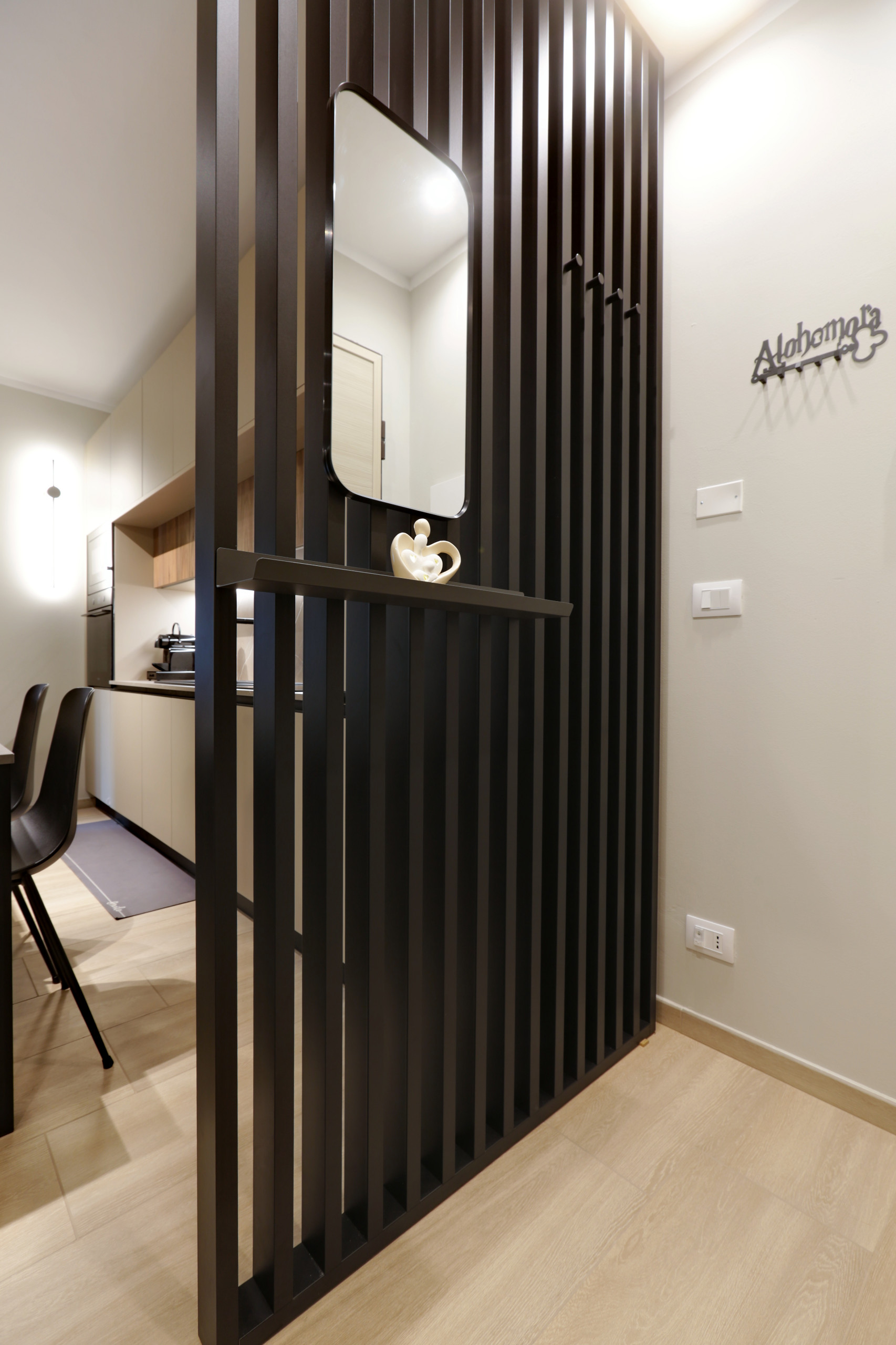 LA CASA  MODERNA & SOFT INDUSTRIAL