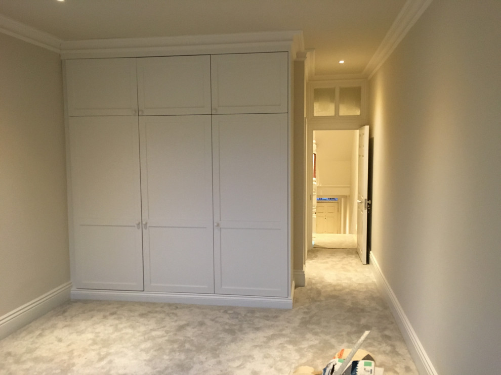 Photo of a large modern bedroom in London.