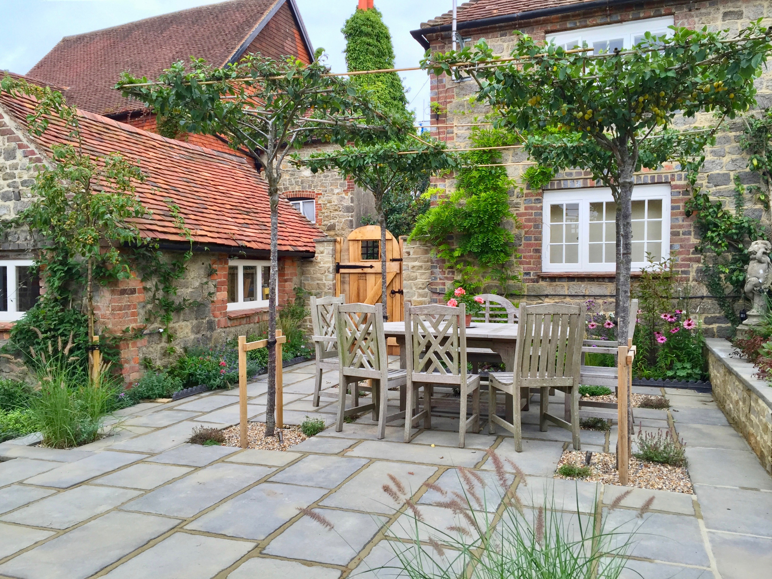 Make A Seating Area On A Budget How To Create Luxurious Backyard - A Seating Area