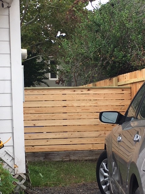 Wood Cottage Fence - Horizontal