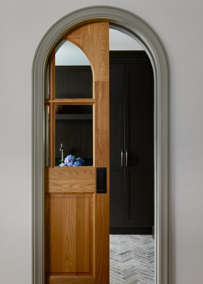 Home design - transitional home design idea in DC Metro
