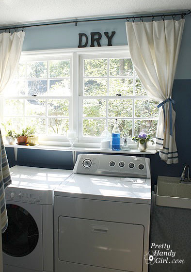 Inspiration for a traditional laundry room in Raleigh.