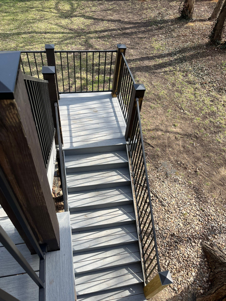 deck / screen porch