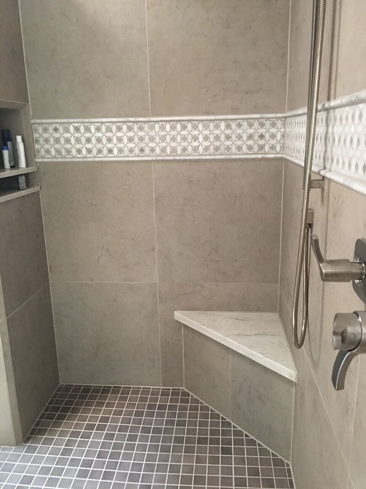 Inspiration for a rustic bathroom remodel in Phoenix