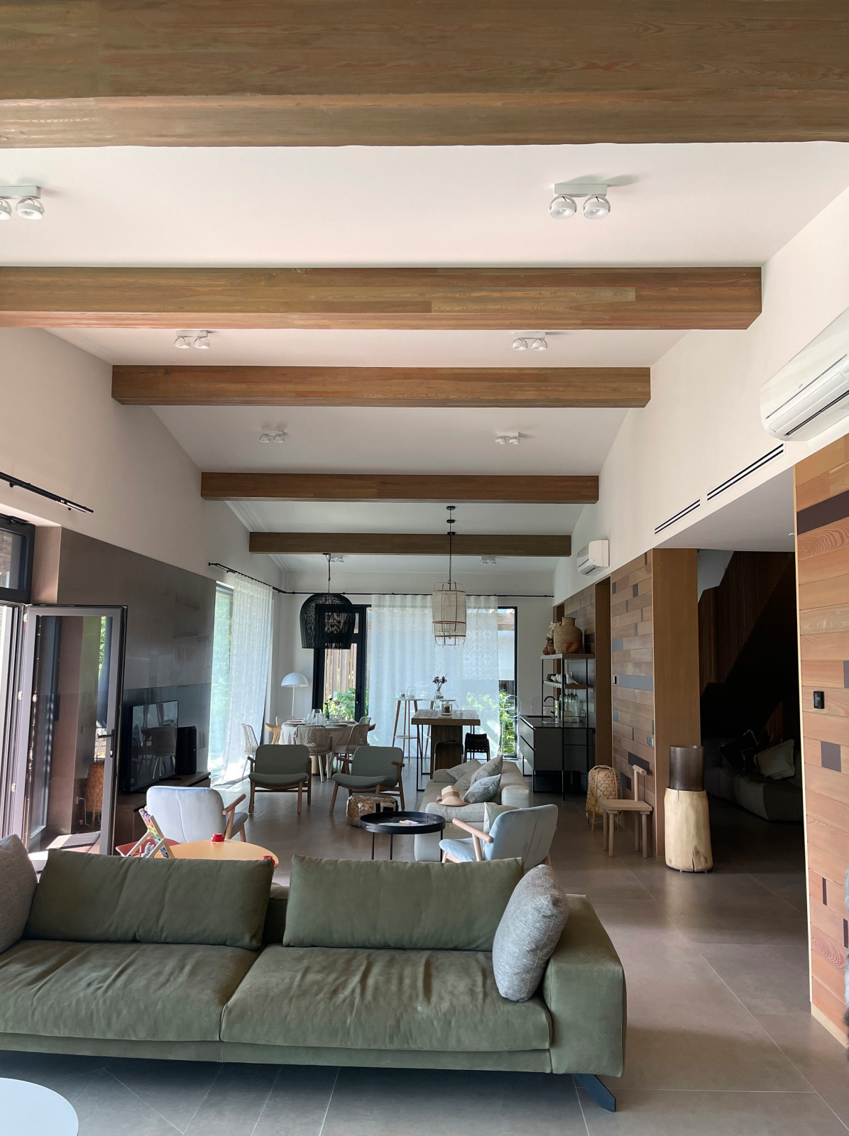 Потолочные балки