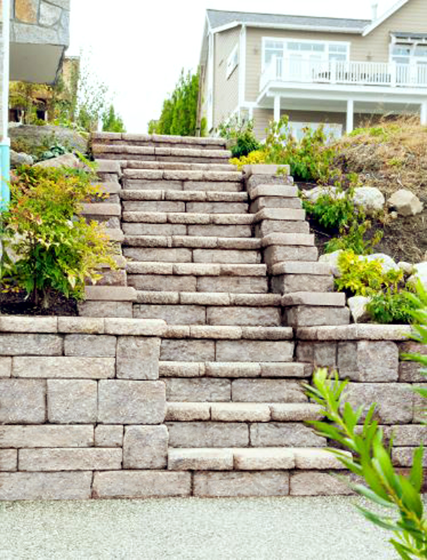 Beauty & Structural Retaining Walls | by ProScapes