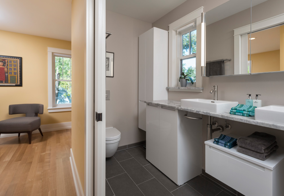 Bathroom - transitional bathroom idea