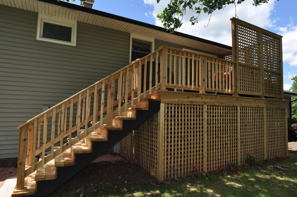 Inspiration for a backyard deck remodel in Chicago