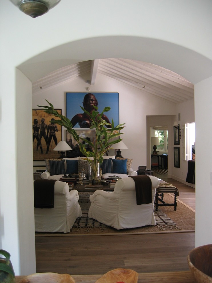 Photo of a tropical living room in Other.