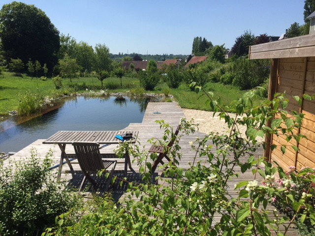 Baignade naturelle et terrasse bois