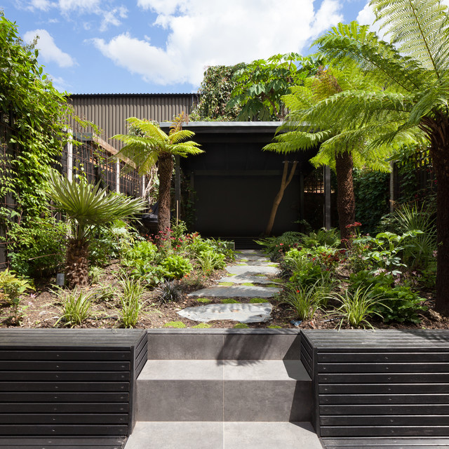 London Fields contemporary-traedgaard