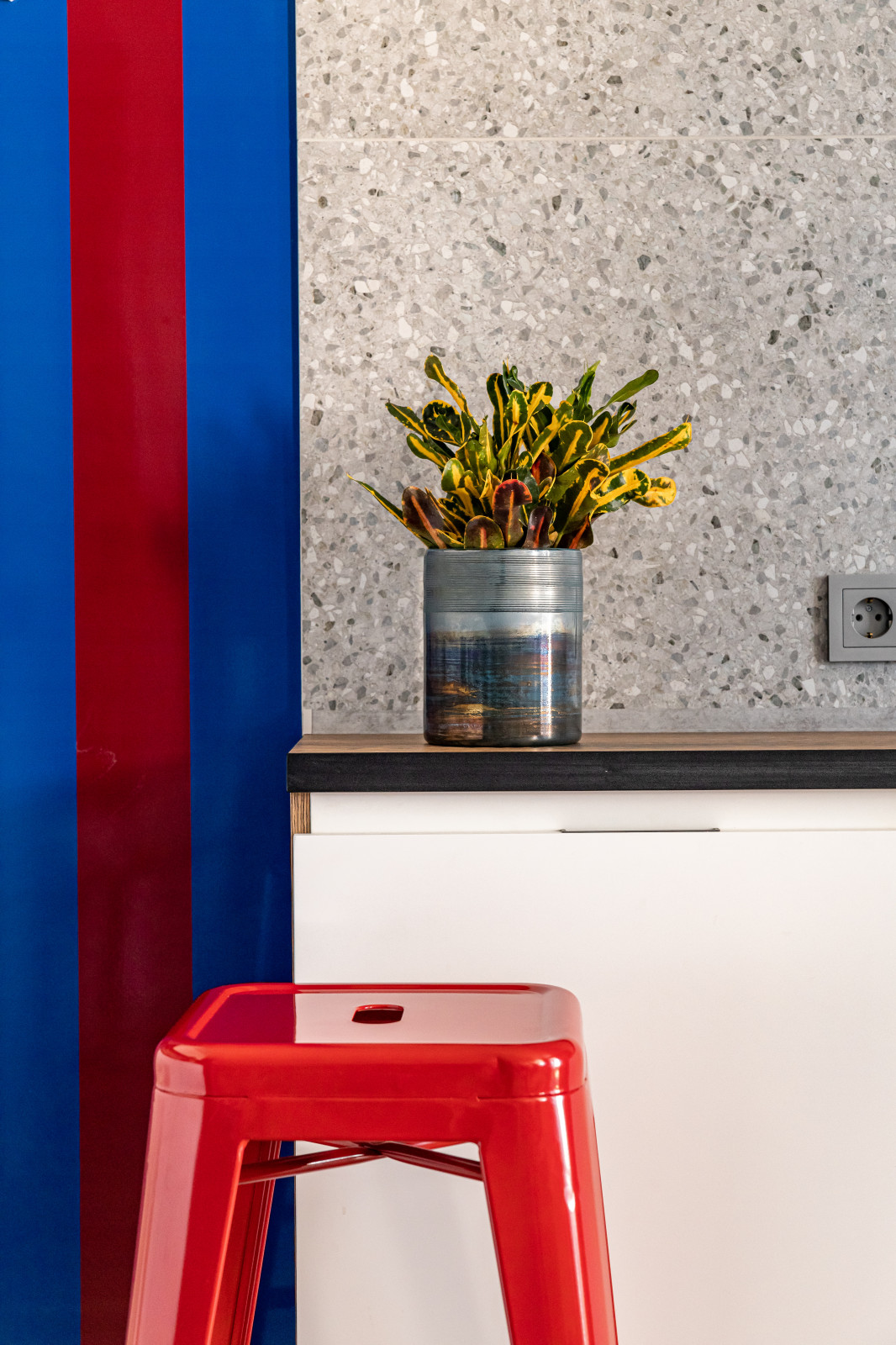 Квартира -студия  для молодого человека