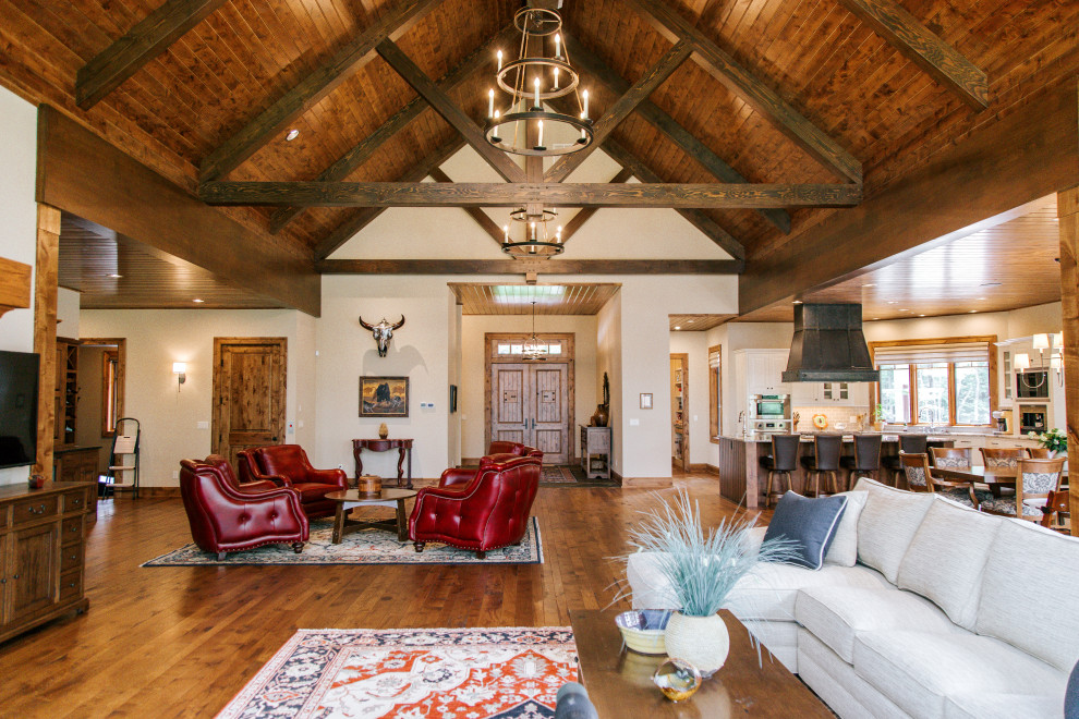 Mountain style home design photo in Denver