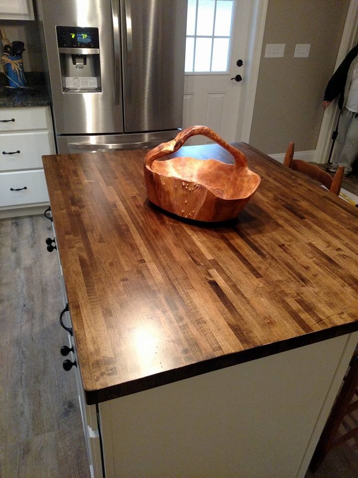 Example of an arts and crafts kitchen design in Miami
