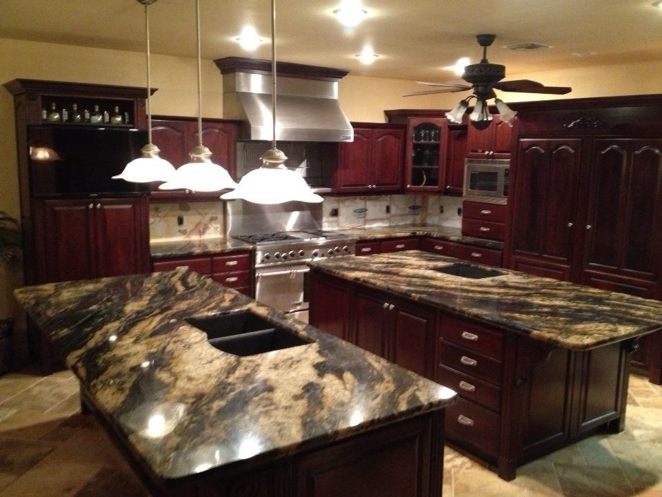 Inspiration for a rustic kitchen remodel in Phoenix