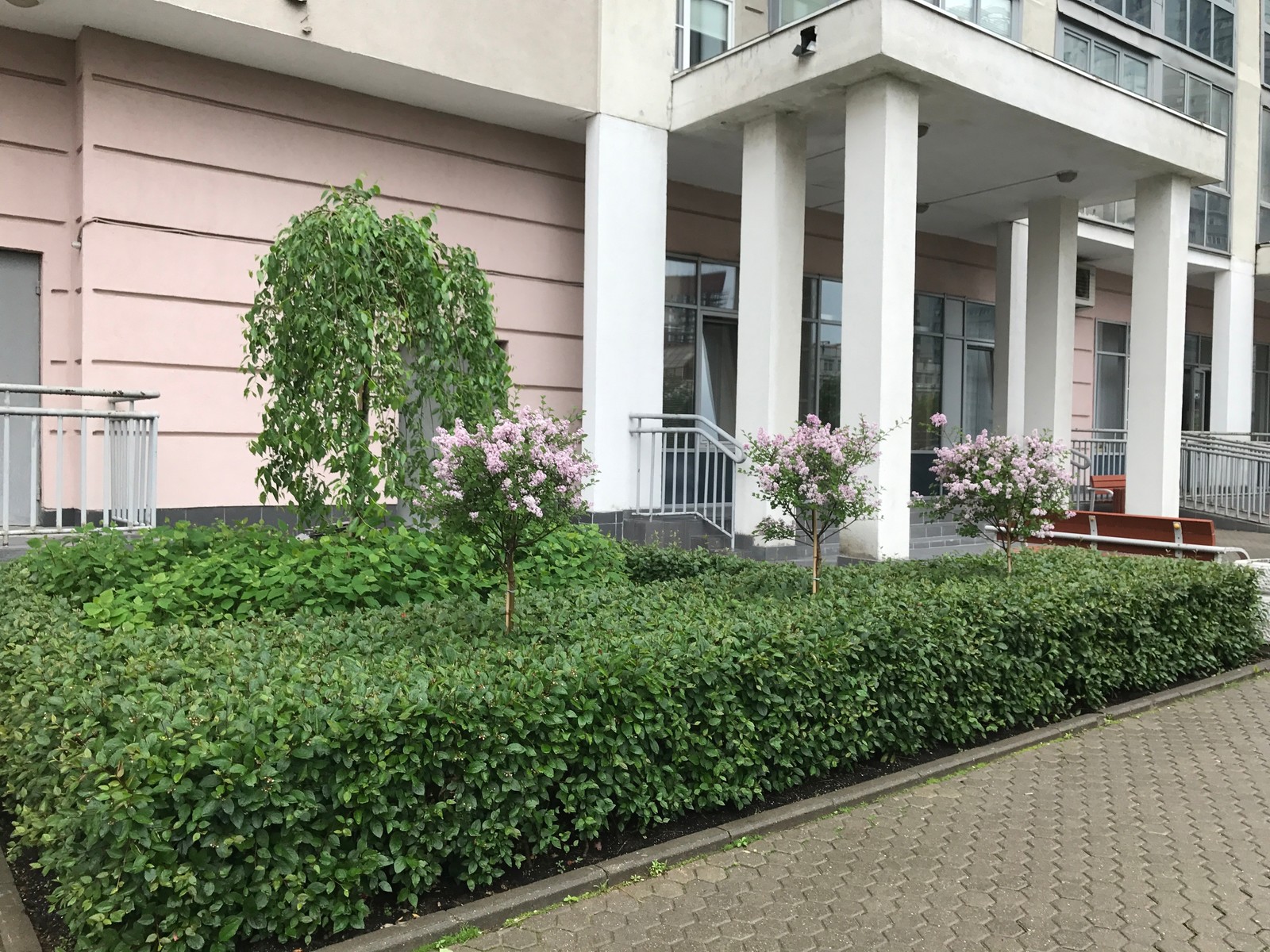 Оформление входа в подъезд многоквартирного дома на Ходынке ЖК "Гранд парк"