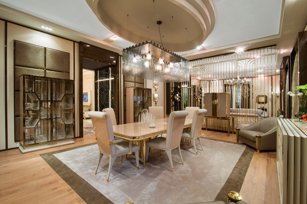 В интерьере