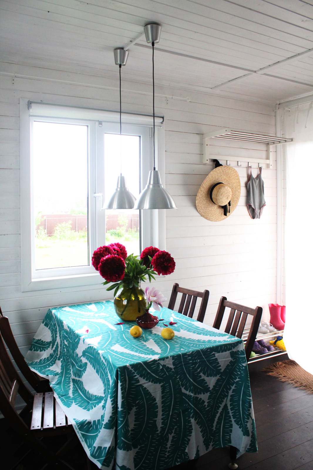 Интерьер летнего дома в Подмосковье со средиземноморским настроением