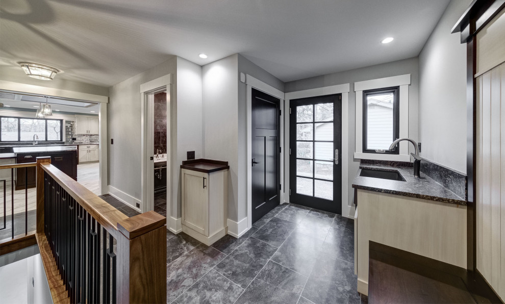 Transitional entryway photo in Chicago