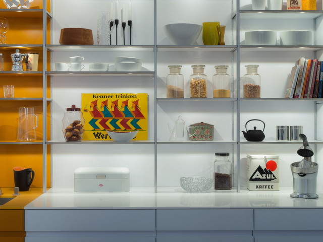 Color up your life modern-kitchen