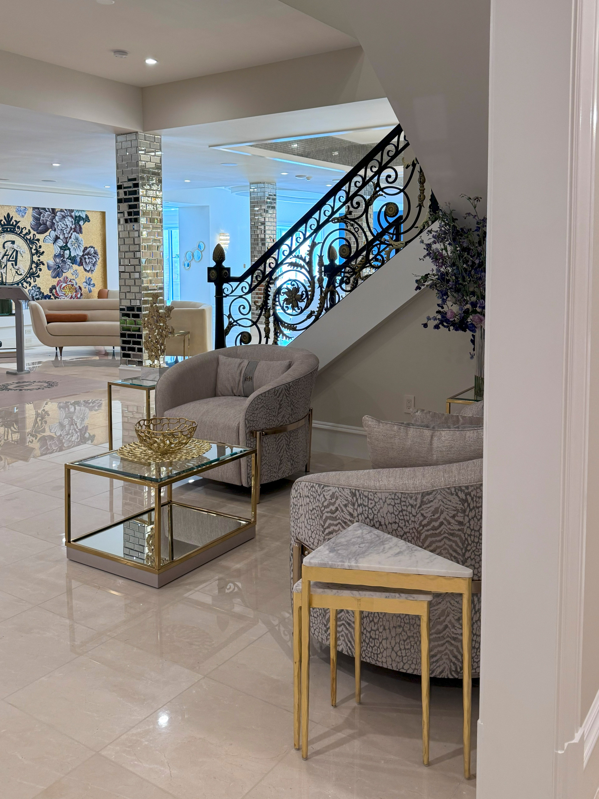 135_Vibrant Staircase with Touch of Historic Grandeur, Great Falls, VA 22066