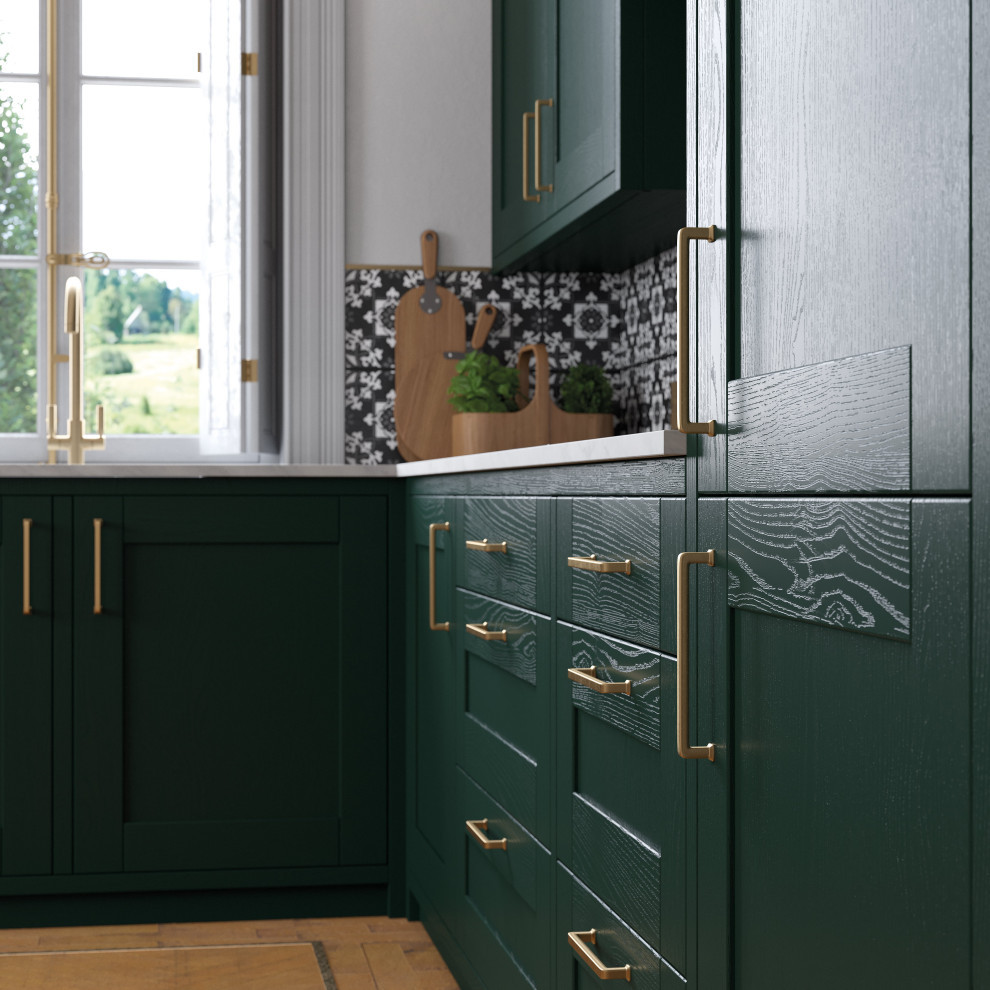 Elegant dark traditional bespoke kitchen featuring gold handles and classic detailing, expertly installed by Luxe Kitchen Designs in Leicestershire, serving homes in Leicester, Loughborough, and surro