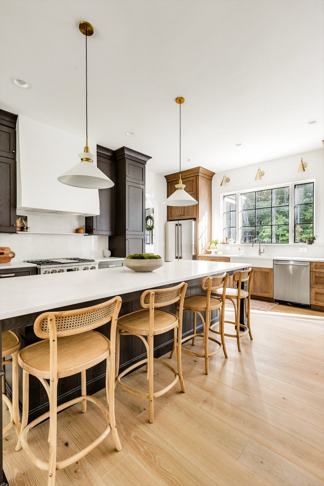 Kitchen - transitional kitchen idea