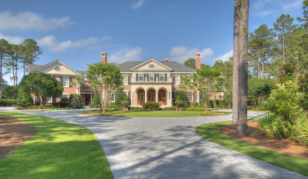 Inspiration for a traditional exterior in Jacksonville.
