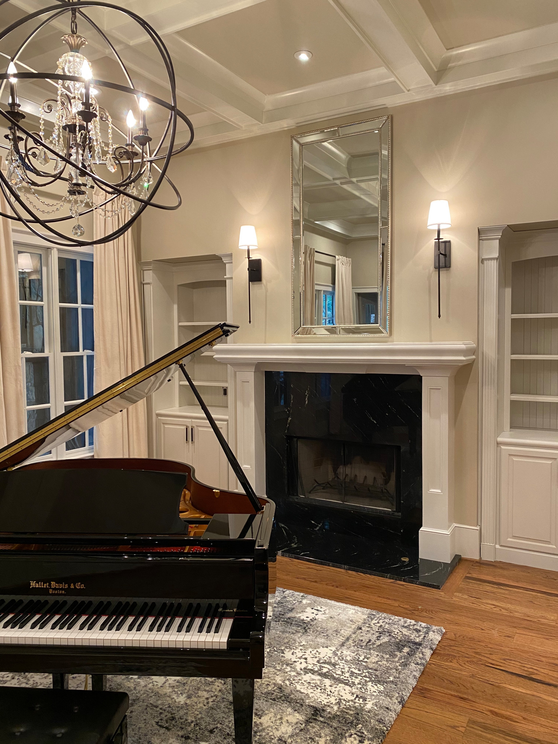 Decor & Design Piano room Marietta