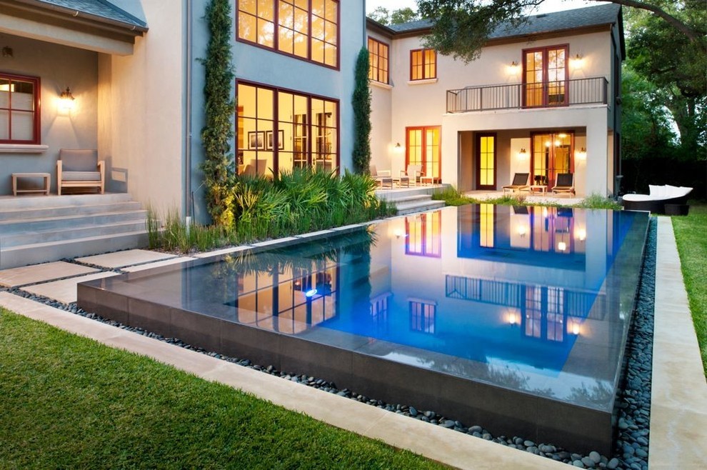 This is an example of a contemporary rectangular pool in Houston.