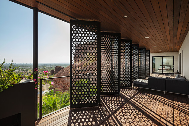 Red Rocks contemporary-balcony