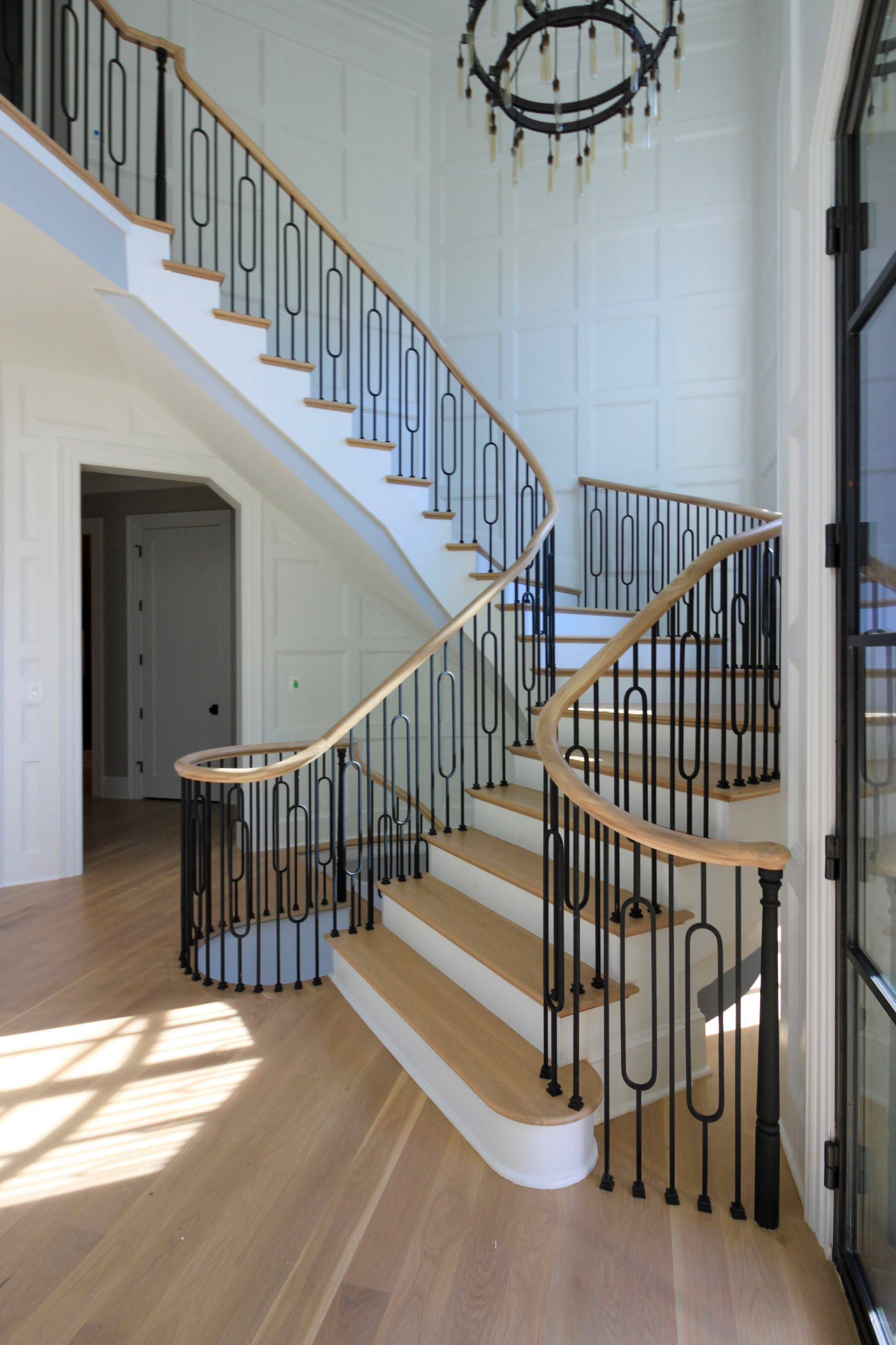 95_Remarkable and elegant floating elliptical staircase, McLean, VA 22101