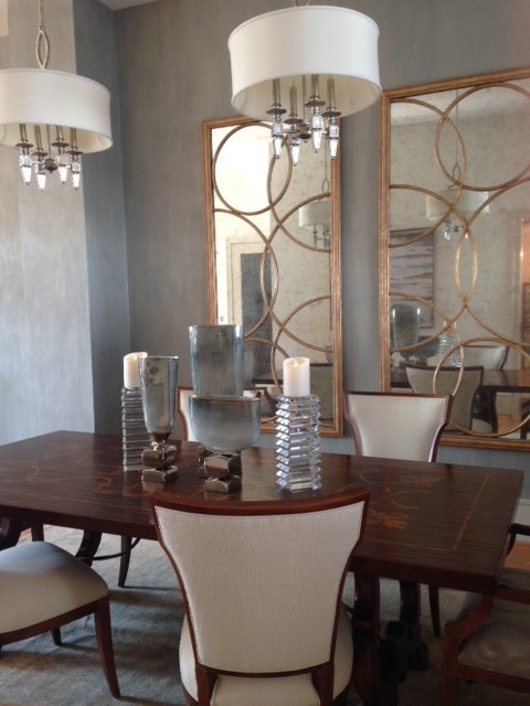 Transitional Condo clasico-renovado-comedor