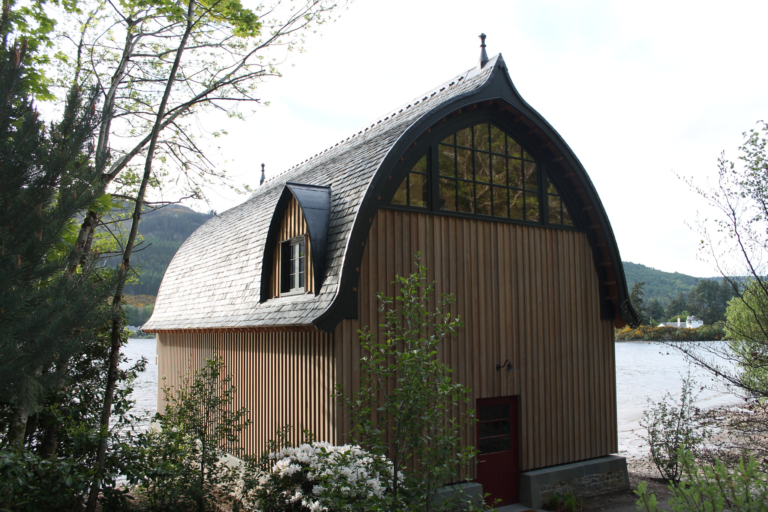Aldourie castle boathouse