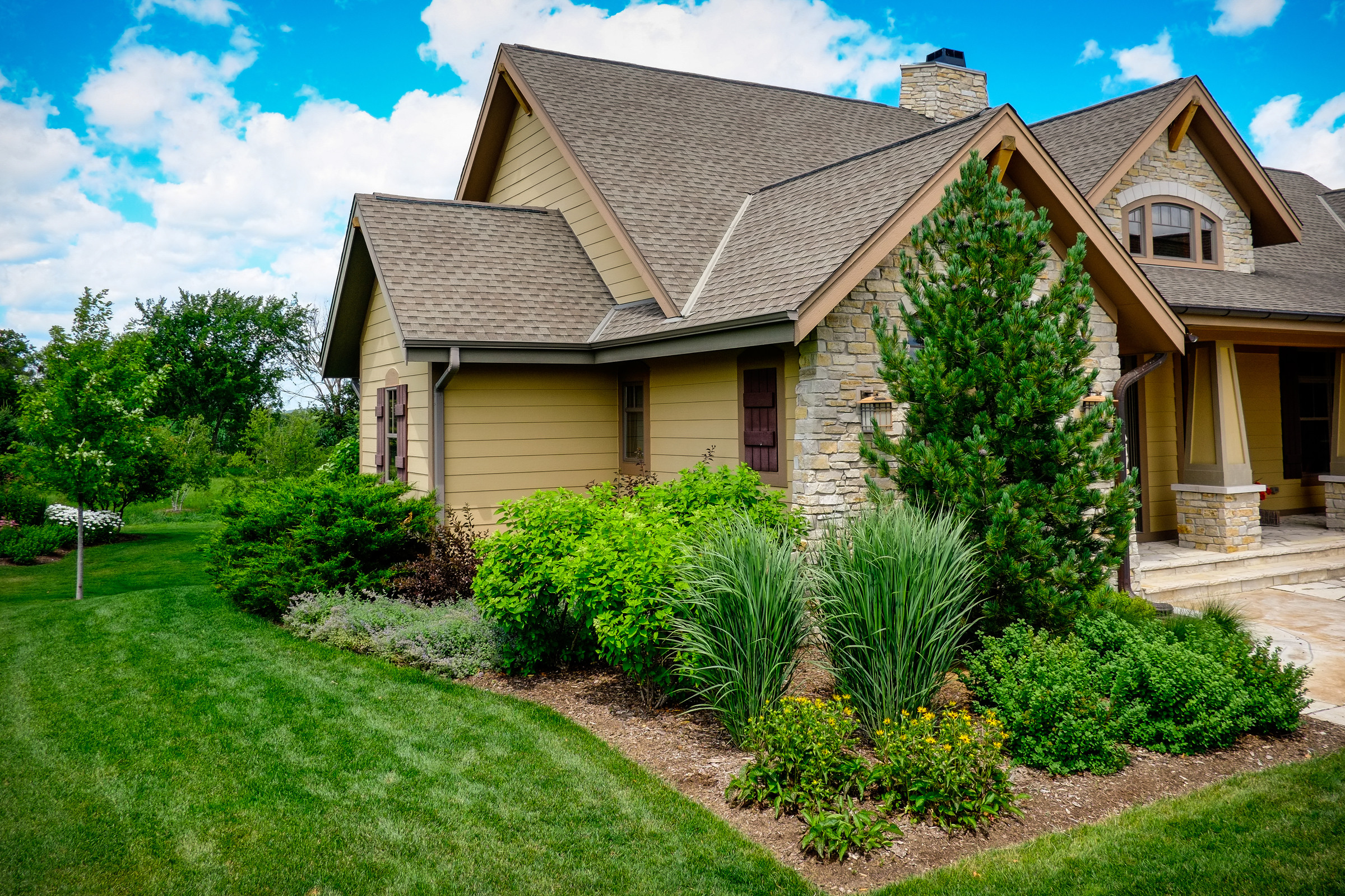 Arts and Crafts Landscape Renovation - Pewaukee