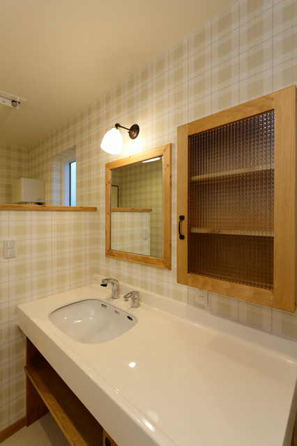 洗面・トイレ shabby-chic-style-bagno-di-servizio