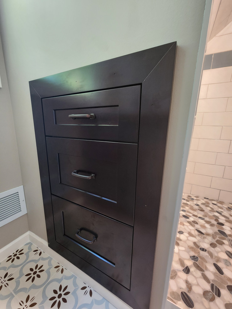 Hillsdale 1934 Cape Cod Kids Bath Remodel