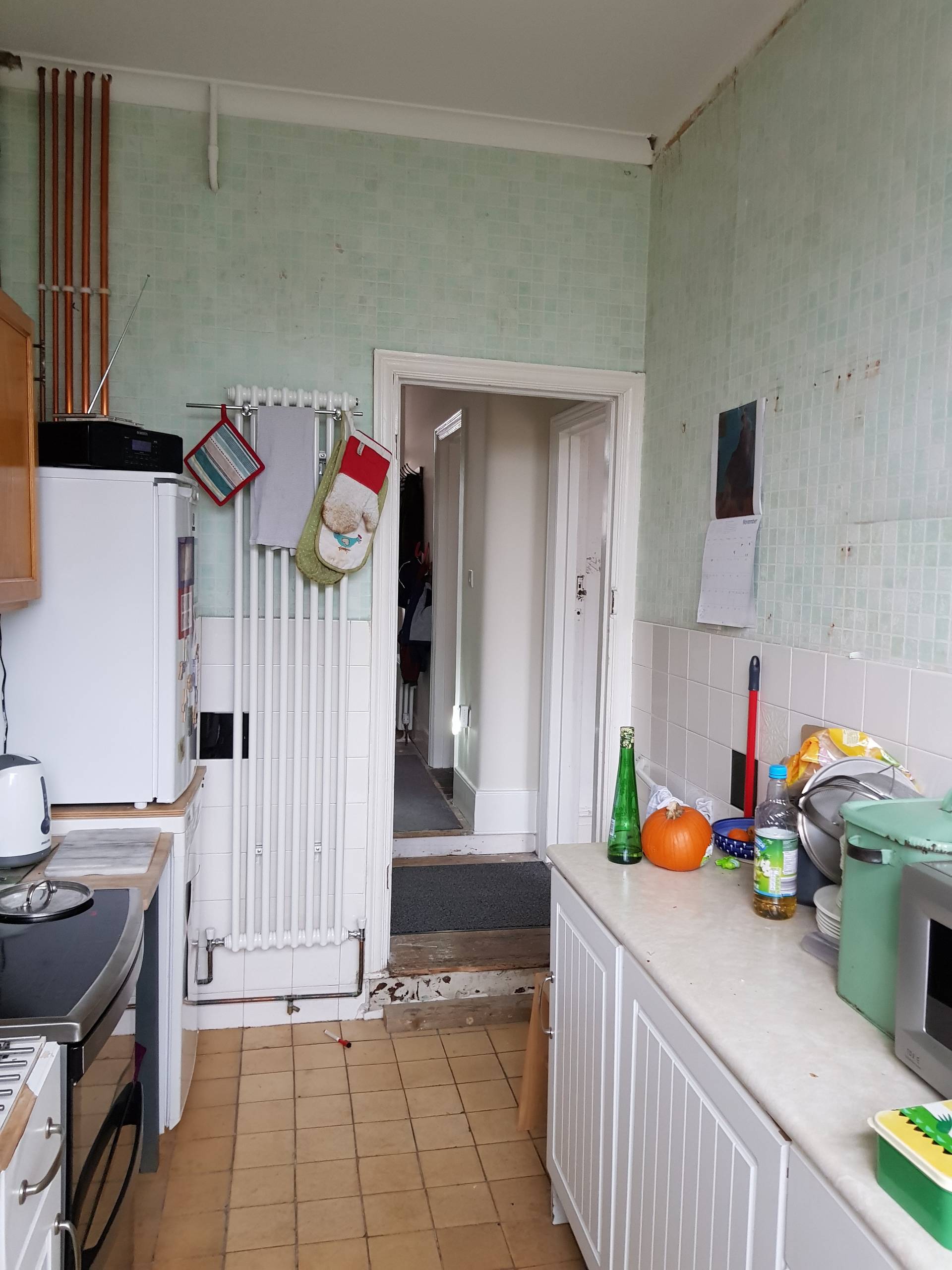 Original kitchen BEFORE