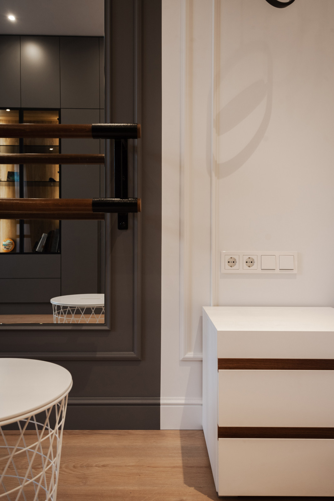 Просторная квартира в серых цветах