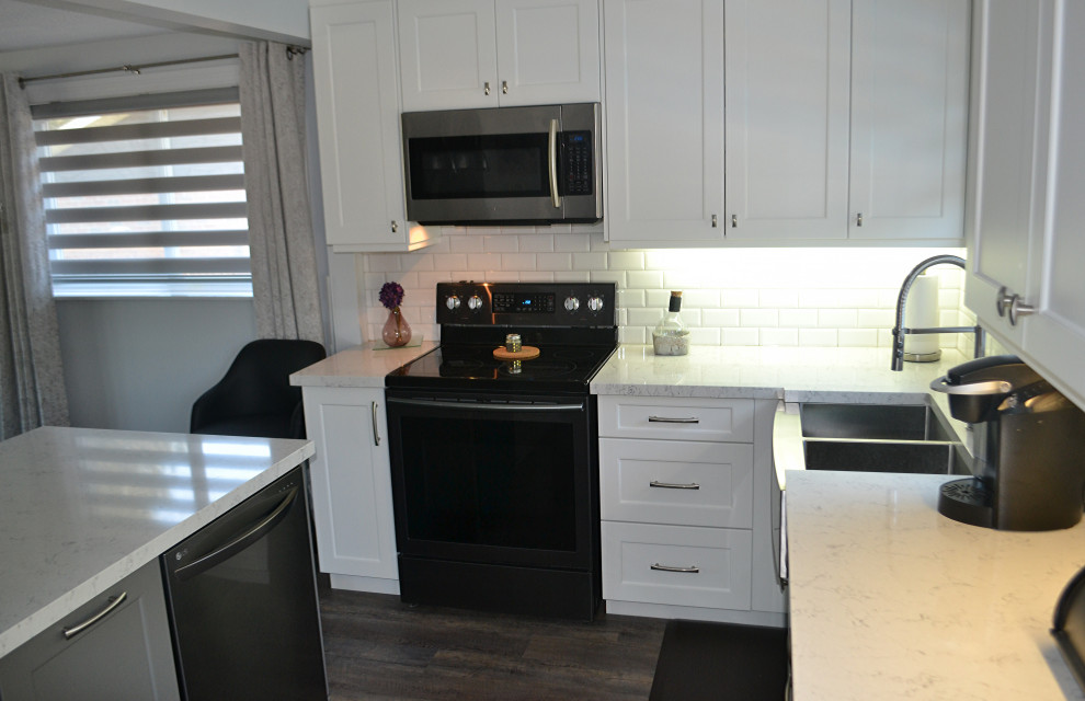 Inspiration for a transitional kitchen remodel with an island