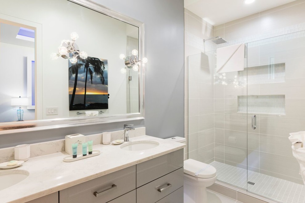 Contemporary bathroom in Orlando.