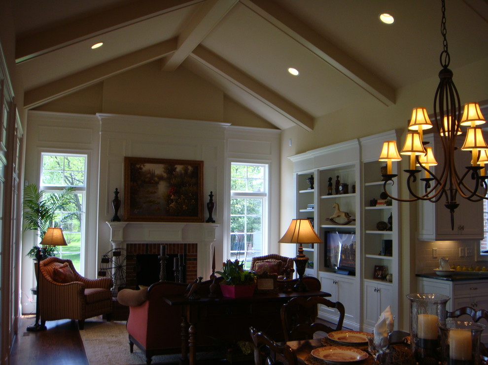 This is an example of a traditional family room in St Louis.