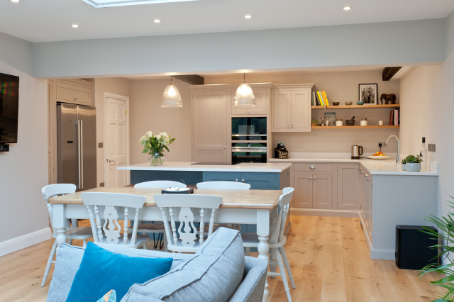 Redwall Kitchen traditional