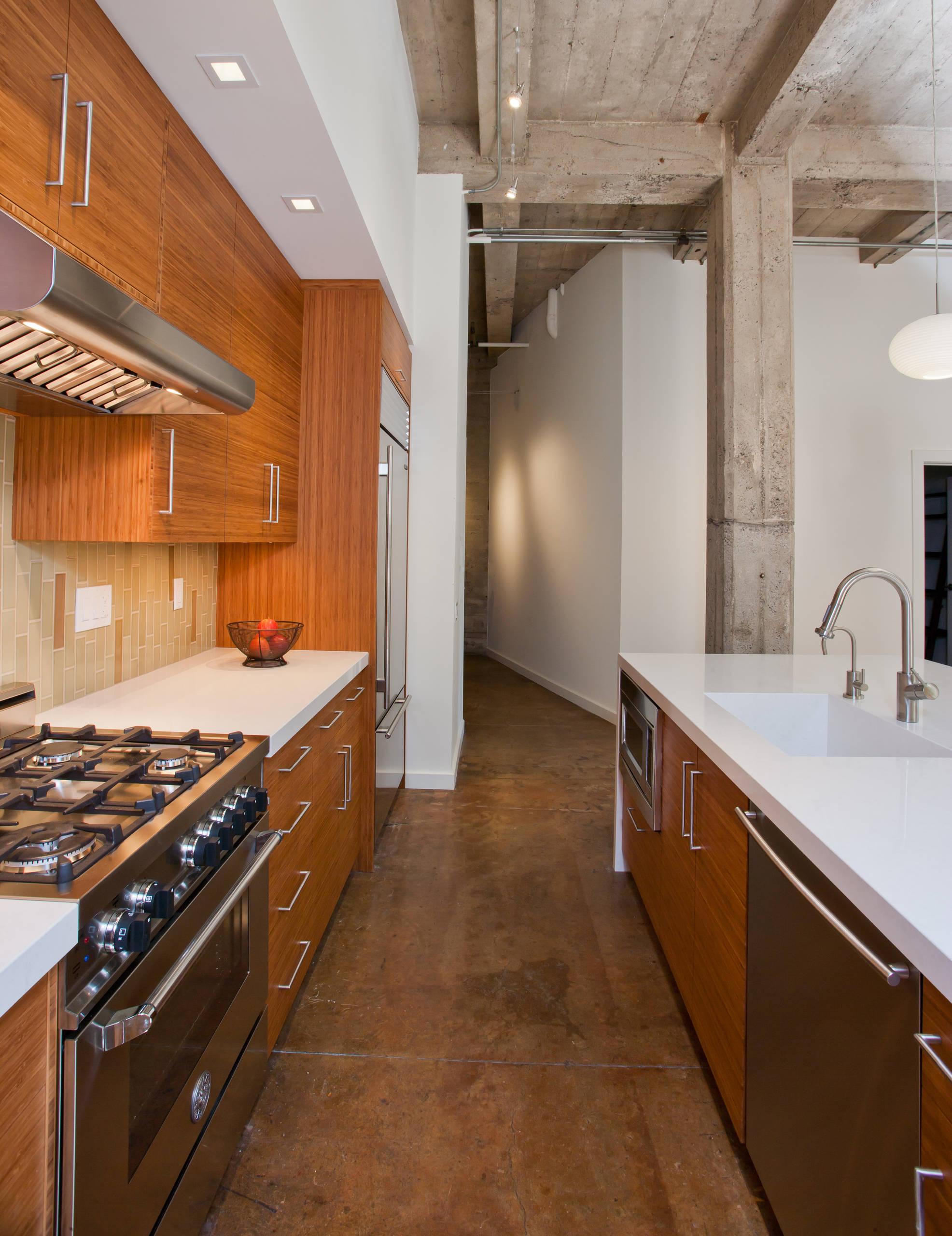 Modern Bamboo Kitchen in Eclectic Oakland Loft (aisle)