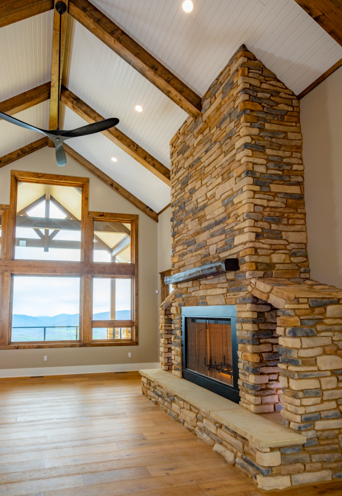 Pointy Knob Cabin