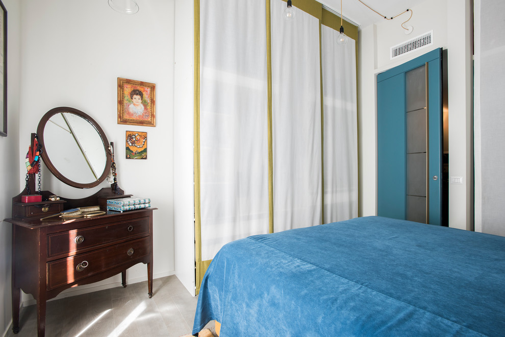 Bedroom - asian bedroom idea in Rome